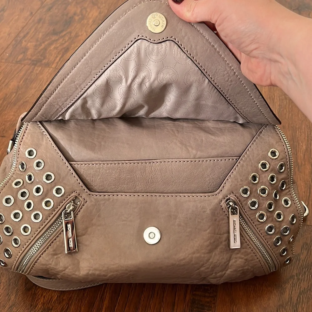 Like New Michael Kors Leather Satchel. $498 retail - Picture 5 of 15